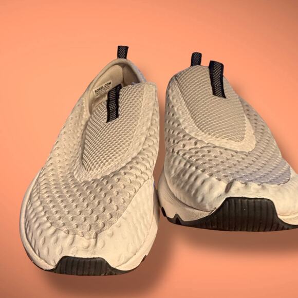 Woman's Size 10.5 SOREL Kinetic Tan And White Impact II Trainer Sneaker EUC - Picture 5 of 10